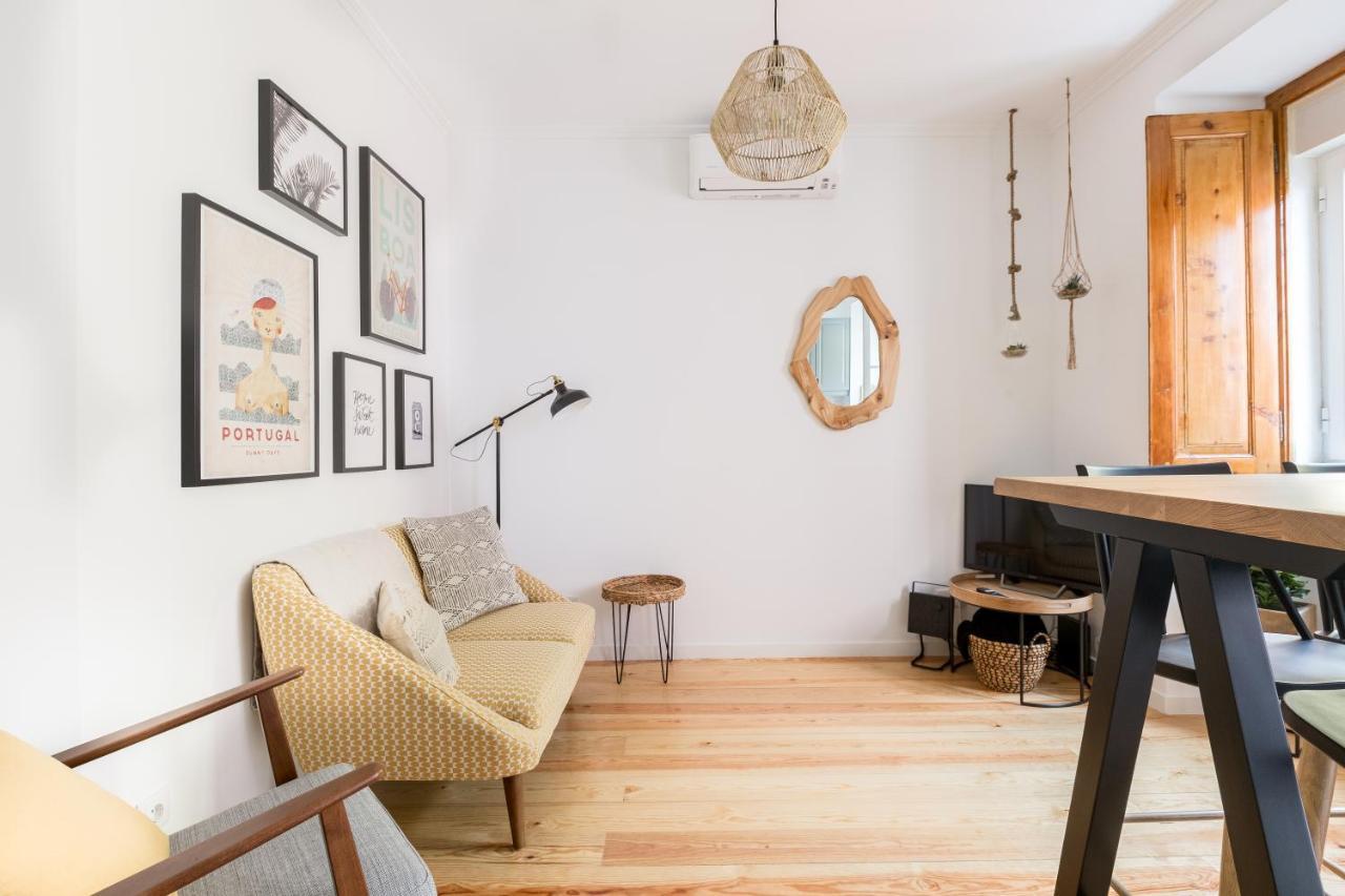 Feel Home in this Stunning Renovated Nest in Graça Lisboa Exterior foto