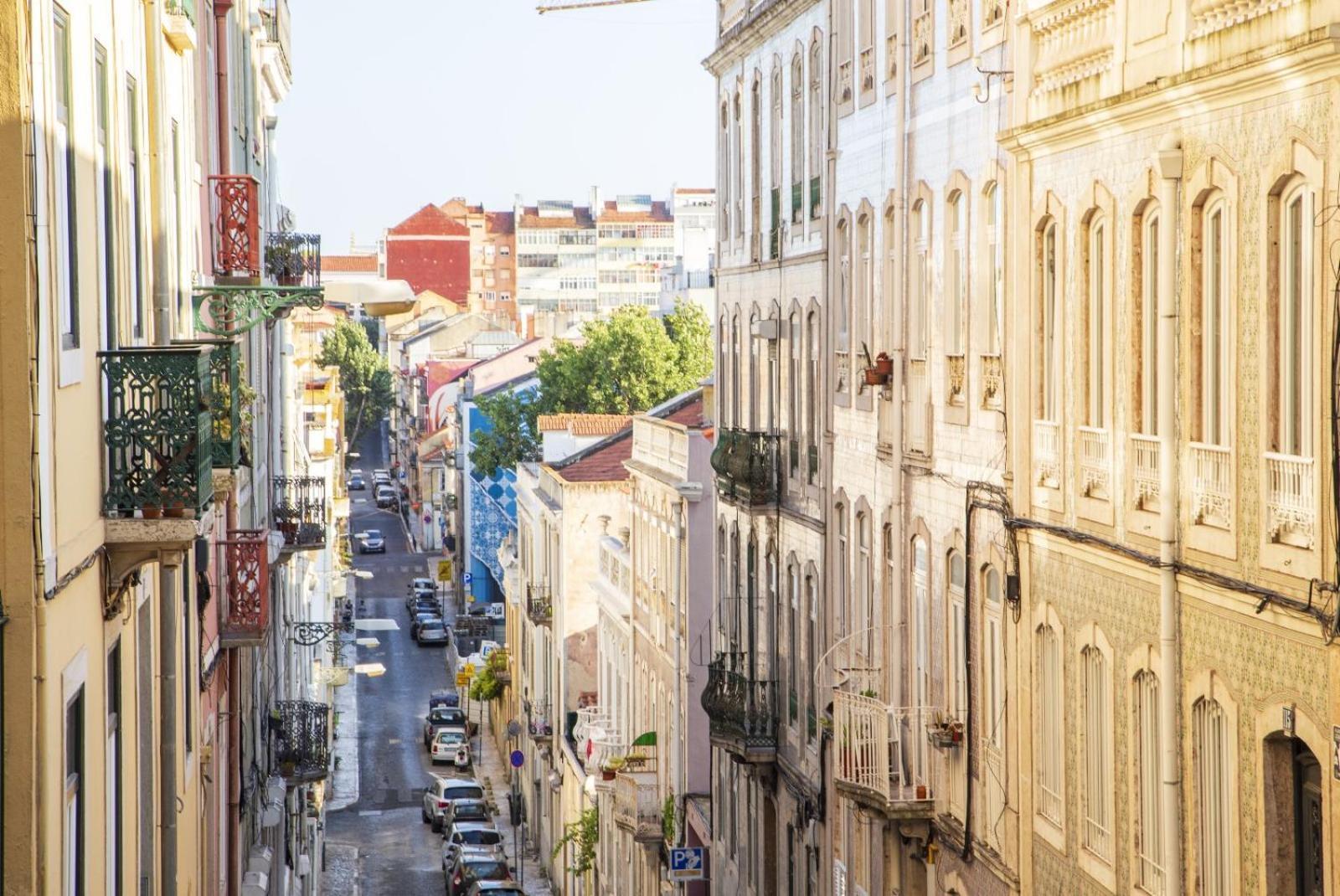 Feel Home in this Stunning Renovated Nest in Graça Lisboa Exterior foto